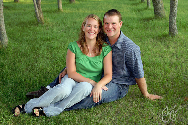 Engagement portrait by Tracie Grant