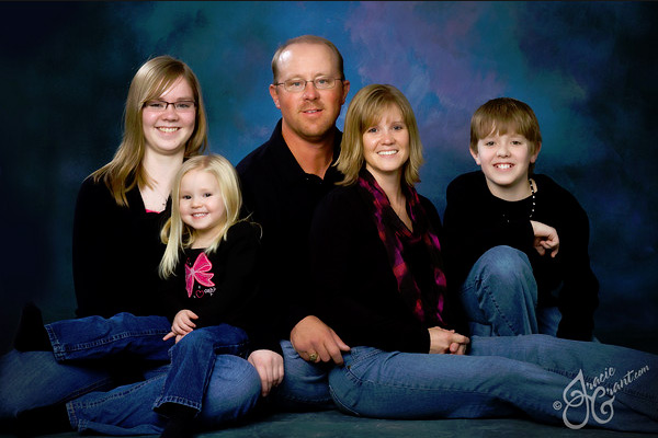 Families portrait by Tracie Grant