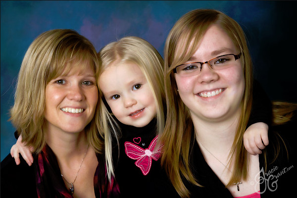 Families portrait by Tracie Grant